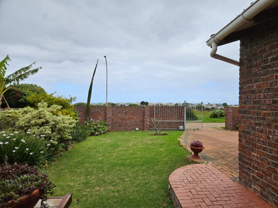 3 Bedroom Property for Sale in Jeffreys Bay Central Eastern Cape
